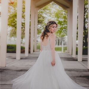 Ellie Wilde Ivory Ballgown